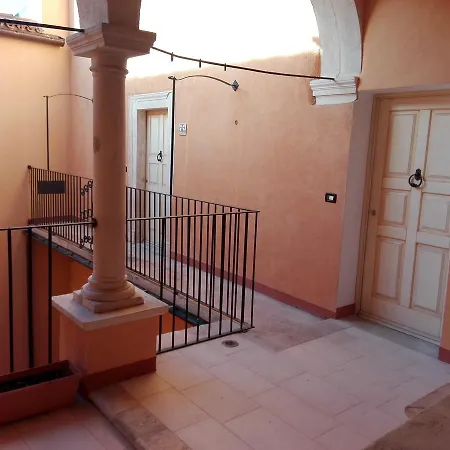 Palazzo Cappa Bed & Breakfast L'Aquila